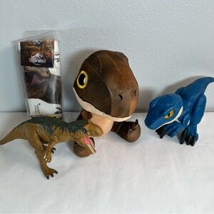 Jurassic World lot plus and figures
